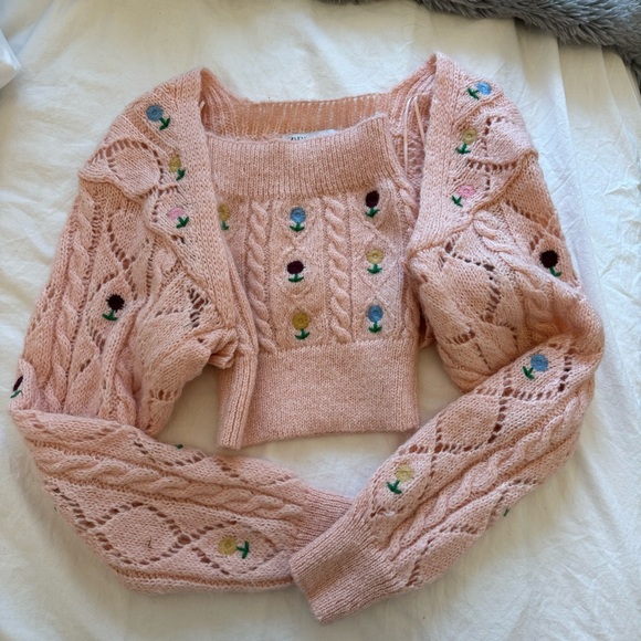 Zara Knit Sweater Set - Picture 2 of 4